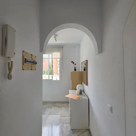 Buenavista - 2-Bedroom For 4 With Sea-View Terrace And Ac - Free Street Parking *