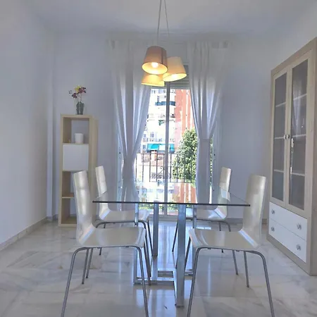 Buenavista - 2-bedroom For 4 With Sea-view Terrace And Ac - Free Street Parking *