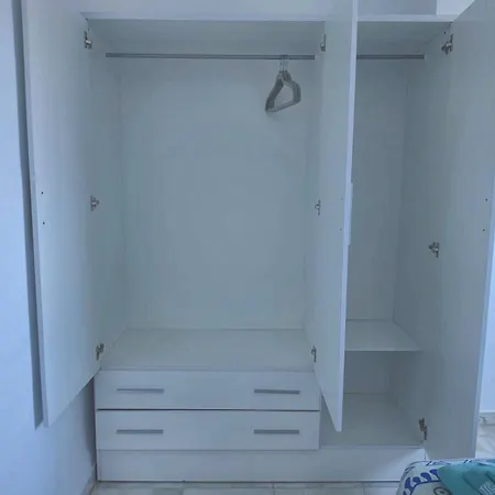 Apartamento Buenavista - 2-bedroom For 4 With Sea-view Terrace And Ac - Free Street Parking *