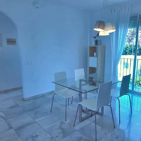 Buenavista - 2-bedroom For 4 With Sea-view Terrace And Ac - Free Street Parking * Torremolinos